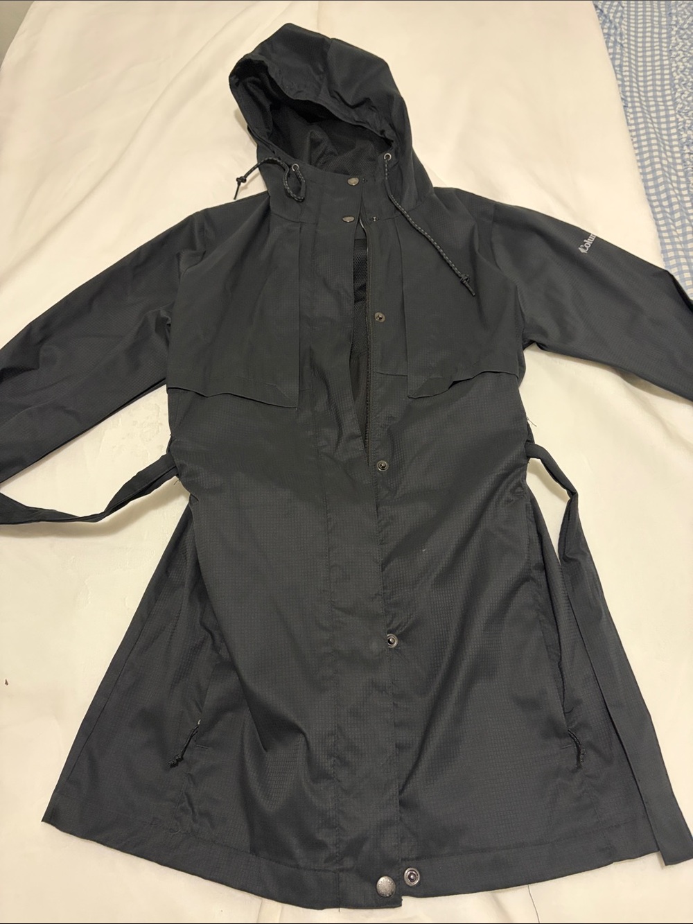 Women's Columbia Black Hooded Raincoat
